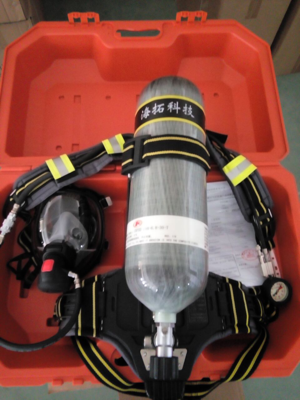 厂家直销 6.8L碳纤维瓶空气呼吸器 带检测报告